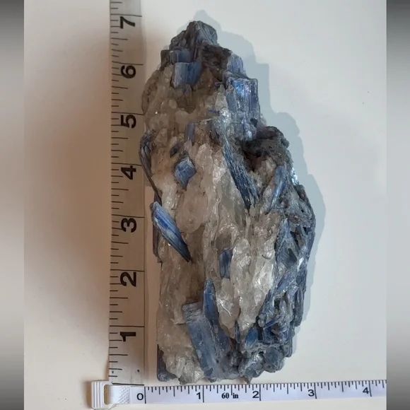 Blue Kyanite - Picture 13 of 14
